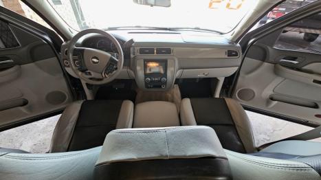 CHEVROLET Suburban 5.3 V8 4P 4X4 LT AUTOM�TICO, Foto 21