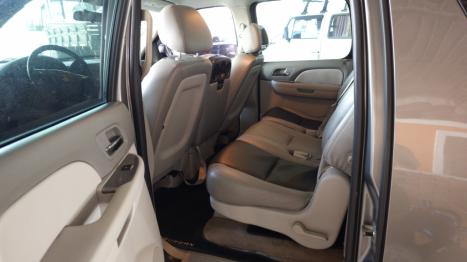 CHEVROLET Suburban 5.3 V8 4P 4X4 LT AUTOM�TICO, Foto 22