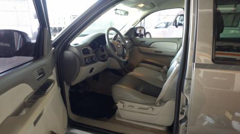 CHEVROLET Suburban 5.3 V8 4P 4X4 LT AUTOM�TICO, Foto 23