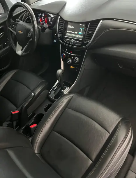 CHEVROLET Tracker 1.4 16V 4P FLEX PREMIER TURBO AUTOMÁTICO, Foto 22 CHEVROLET Tracker 1.4 16V 4P FLEX PREMIER TURBO AUTOMÁTICO, Foto 22