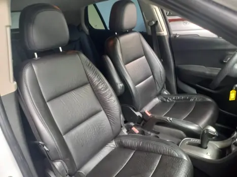 CHEVROLET Tracker 1.8 16V 4P FLEX LTZ AUTOM�TICO, Foto 4