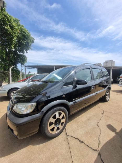 CHEVROLET Zafira 2.0 4P FLEX EXPRESSION 7 LUGARES AUTOMTICO, Foto 2