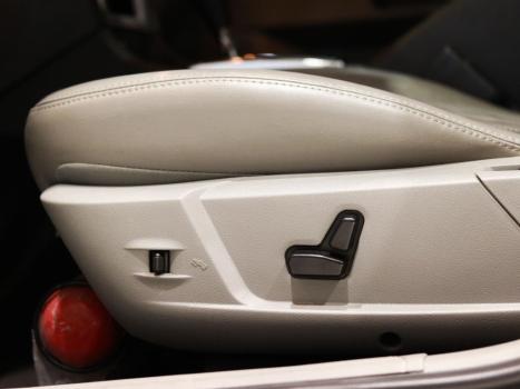 CHRYSLER 300 C 5.7 V8 16V 4P HEMI AUTOM�TICO, Foto 9