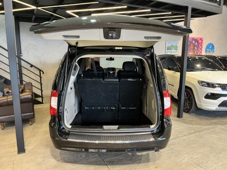 CHRYSLER Town & Country 3.6 V6 12V 4P LIMITED AUTOM�TICO, Foto 5