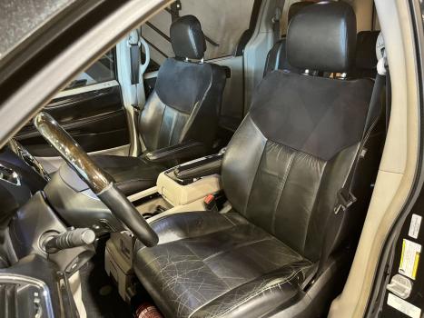 CHRYSLER Town & Country 3.6 V6 12V 4P LIMITED AUTOM�TICO, Foto 10