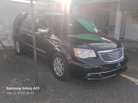 CHRYSLER Town & Country 3.8 V6 12V 4P LIMITED AUTOM�TICO, Foto 2