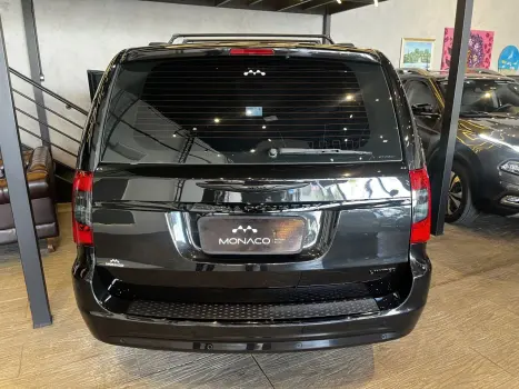 CHRYSLER Town & Country 3.6 V6 12V 4P LIMITED AUTOMÁTICO, Foto 4