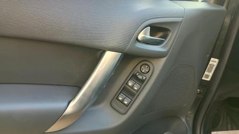 CITROEN C3 1.6 16V 4P FLEX VTI 120 EXCLUSIVE AUTOM�TICO, Foto 13