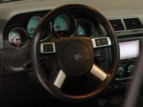 DODGE Challenger 6.1 V8 16V SRT8 HEMI, Foto 12