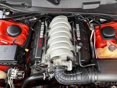 DODGE Challenger 6.1 V8 16V SRT8 HEMI, Foto 19