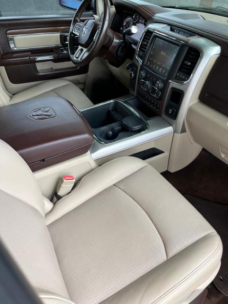 DODGE Ram 6.7 I6 24V 4P 2500 LARAMIE 4X4 TURBODIESEL  AUTOMÁTICO CABINE DUPLA, Foto 20 DODGE Ram 6.7 I6 24V 4P 2500 LARAMIE 4X4 TURBODIESEL  AUTOMÁTICO CABINE DUPLA, Foto 20