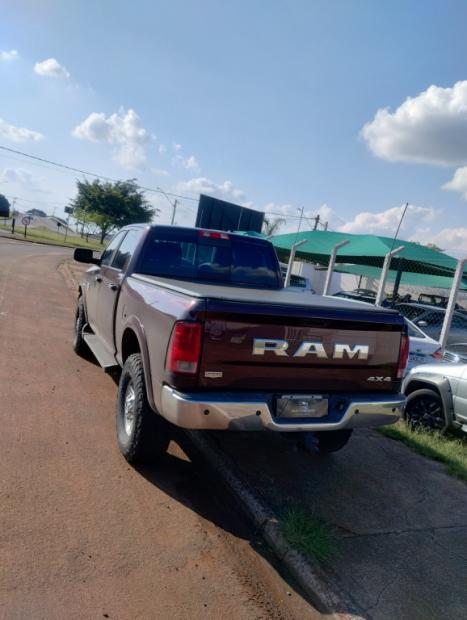 DODGE Ram 6.7 I6 24V 4P 2500 LARAMIE 4X4 TURBODIESEL  AUTOMTICO CABINE DUPLA, Foto 4