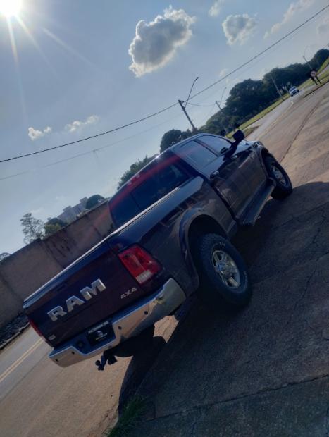 DODGE Ram 6.7 I6 24V 4P 2500 LARAMIE 4X4 TURBODIESEL  AUTOMTICO CABINE DUPLA, Foto 5