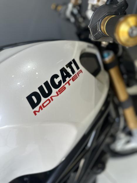 DUCATI Monster 1100 S , Foto 4