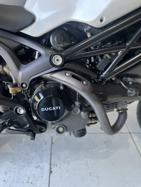 DUCATI Monster 1100 S , Foto 12