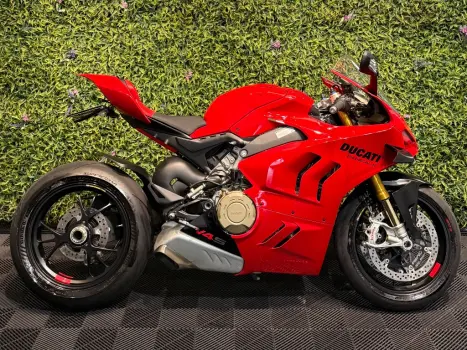 DUCATI Panigale 1100 V4 S, Foto 1