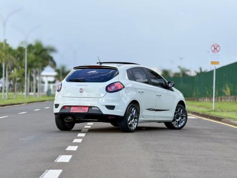 FIAT Bravo 1.8 16V 4P FLEX BLACKMOTION DUALOGIC AUTOMATIZADO, Foto 4