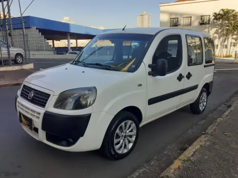 FIAT Doblo 1.8 16V 4P FLEX ESSENCE 6 LUGARES, Foto 2