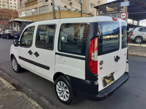 FIAT Doblo 1.8 16V 4P FLEX ESSENCE 6 LUGARES, Foto 3