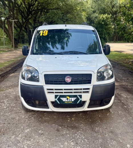 FIAT Doblo 1.8 16V 4P FLEX ESSENCE 7 LUGARES, Foto 2