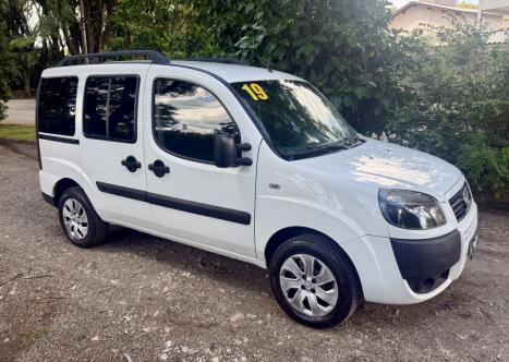 FIAT Doblo 1.8 16V 4P FLEX ESSENCE 7 LUGARES, Foto 6