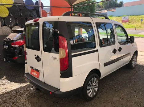 FIAT Doblo 1.8 16V 4P FLEX ESSENCE 7 LUGARES, Foto 3