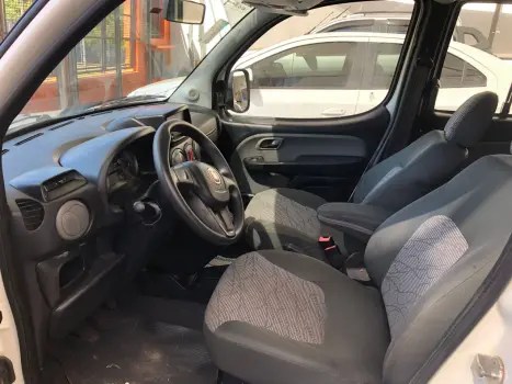 FIAT Doblo 1.8 16V 4P FLEX ESSENCE 7 LUGARES, Foto 5
