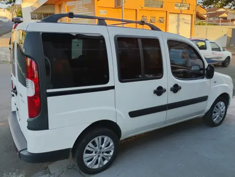FIAT Doblo 1.8 16V 4P FLEX ESSENCE 7 LUGARES, Foto 4