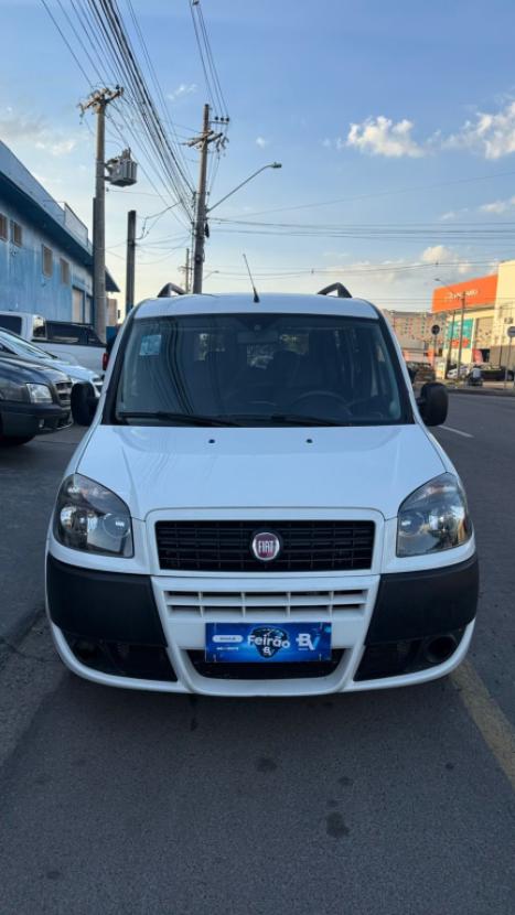 FIAT Doblo 1.8 16V 4P FLEX ESSENCE 7 LUGARES, Foto 3