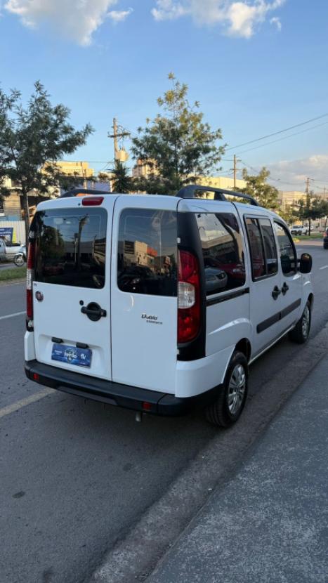 FIAT Doblo 1.8 16V 4P FLEX ESSENCE 7 LUGARES, Foto 4