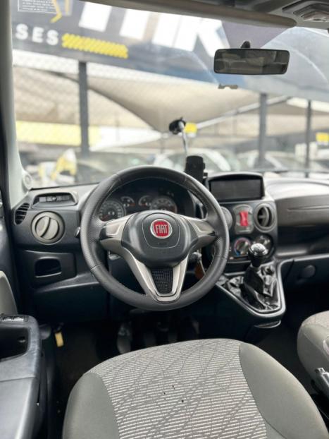 FIAT Doblo 1.8 16V 4P FLEX ESSENCE 7 LUGARES, Foto 4