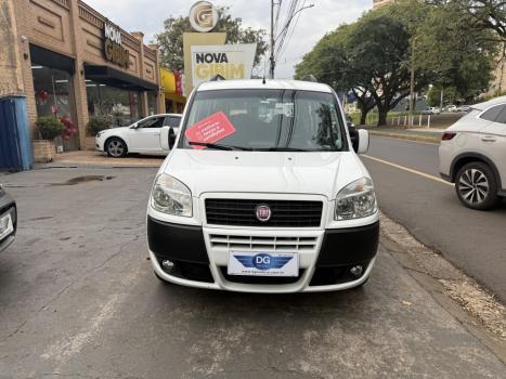 FIAT Doblo 1.8 16V 4P FLEX ESSENCE 7 LUGARES, Foto 2