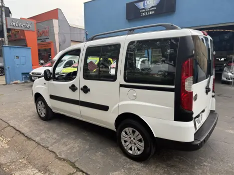 FIAT Doblo 1.8 16V 4P FLEX ESSENCE 7 LUGARES, Foto 5