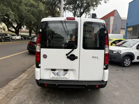 FIAT Doblo 1.8 16V 4P FLEX ESSENCE 7 LUGARES, Foto 6