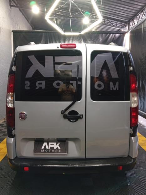 FIAT Doblo 1.8 16V 4P FLEX ESSENCE 7 LUGARES, Foto 4