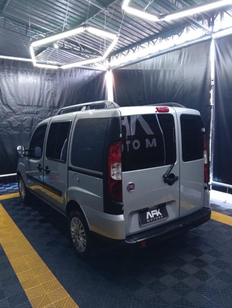 FIAT Doblo 1.8 16V 4P FLEX ESSENCE 7 LUGARES, Foto 6