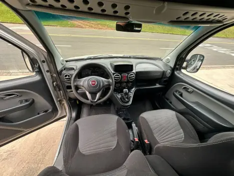 FIAT Doblo 1.8 16V 4P FLEX ESSENCE 7 LUGARES, Foto 9