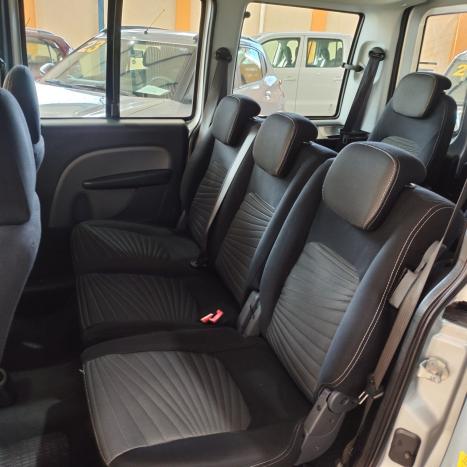 FIAT Doblo 1.8 16V 4P FLEX ESSENCE 7 LUGARES, Foto 5