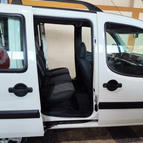 FIAT Doblo 1.8 16V 4P FLEX ESSENCE 7 LUGARES, Foto 12