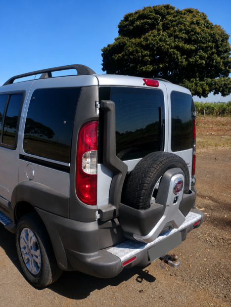 FIAT Doblo 1.8 16V 4P FLEX ADVENTURE 6 LUGARES, Foto 7