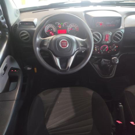 FIAT Doblo 1.8 16V 4P FLEX ESSENCE 7 LUGARES, Foto 3
