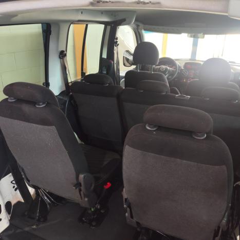 FIAT Doblo 1.8 16V 4P FLEX ESSENCE 7 LUGARES, Foto 8