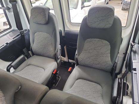 FIAT Doblo 1.8 16V 4P FLEX ESSENCE 7 LUGARES, Foto 8