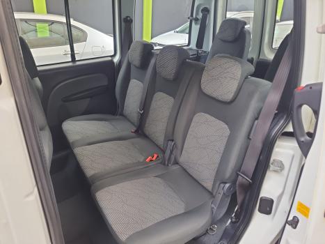 FIAT Doblo 1.8 16V 4P FLEX ESSENCE 7 LUGARES, Foto 9