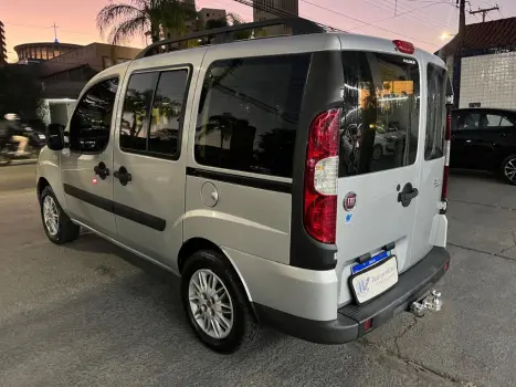 FIAT Doblo 1.8 16V 4P FLEX ESSENCE 7 LUGARES, Foto 4