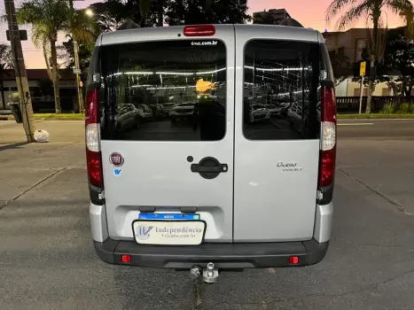 FIAT Doblo 1.8 16V 4P FLEX ESSENCE 7 LUGARES, Foto 5