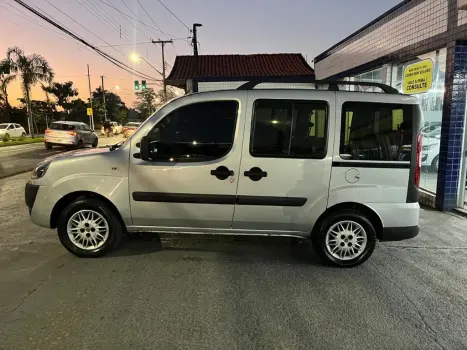 FIAT Doblo 1.8 16V 4P FLEX ESSENCE 7 LUGARES, Foto 7