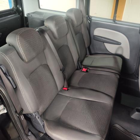 FIAT Doblo 1.8 4P FLEX ADVENTURE LOCKER 6 LUGARES, Foto 5