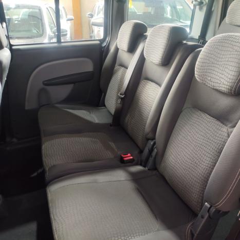 FIAT Doblo 1.8 4P FLEX ADVENTURE LOCKER 6 LUGARES, Foto 6