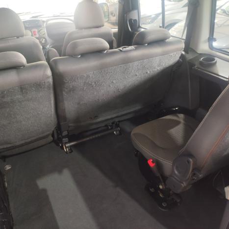 FIAT Doblo 1.8 4P FLEX ADVENTURE LOCKER 6 LUGARES, Foto 8
